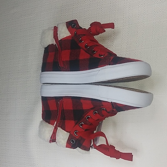 US Sports High-Top Sneakers - Picture 2 of 8